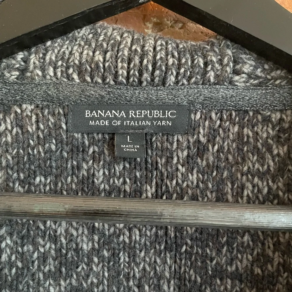 Banana Republic sweater - Picture 2 of 3